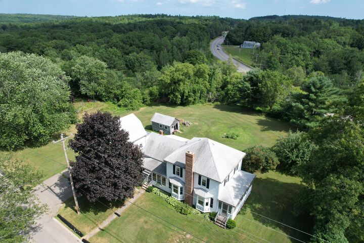 Property Photo:  10 Palm Street  ME 04694 