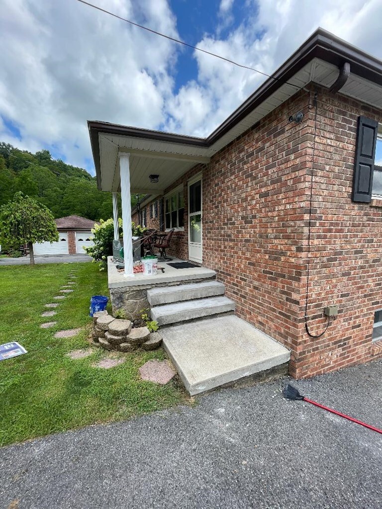 Property Photo:  202 Tabor Road  WV 24701 