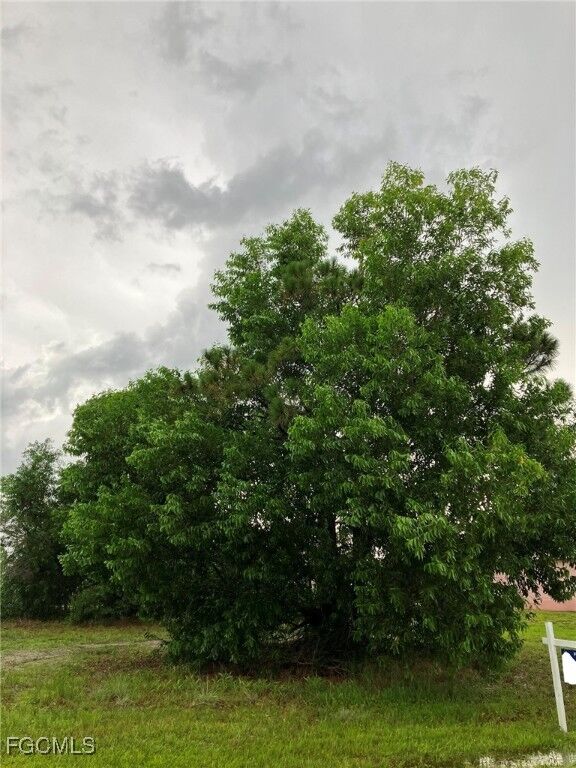 Property Photo:  4744 NW 40th Avenue  FL 33993 