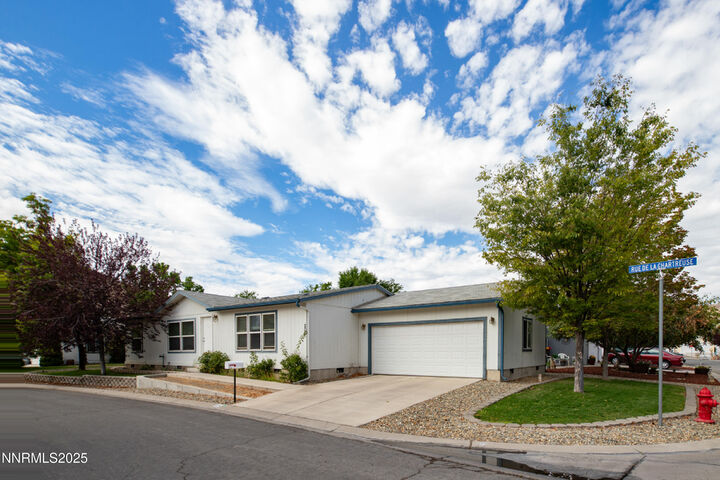 Property Photo:  205 Rue De La Chartreuse  NV 89434 