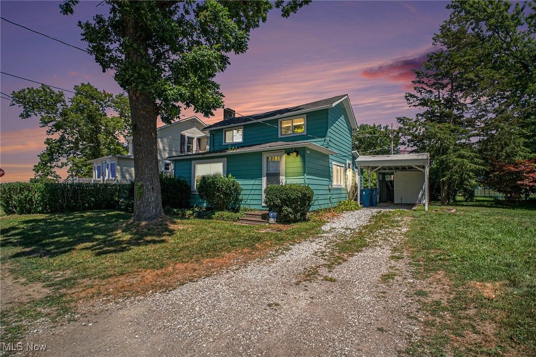 Property Photo:  5571 Chagrin Drive  OH 44060