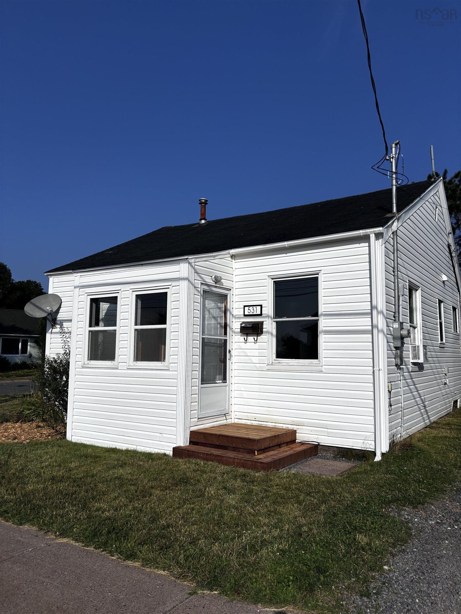 Property Photo:  531 High Street  NS B2H 2X9 