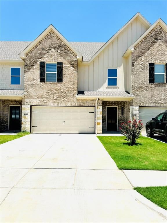 Property Photo: 1108 Noble Flair Court TX 76049