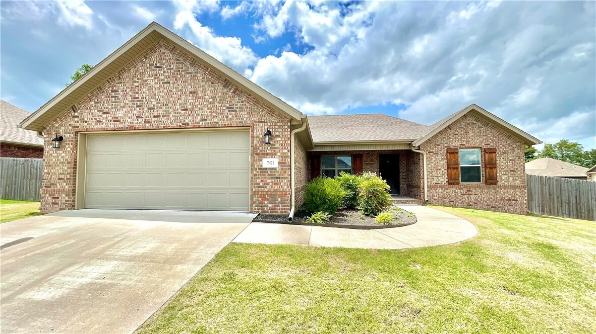 Property Photo: 761 Captain Reid Lane AR 72753
