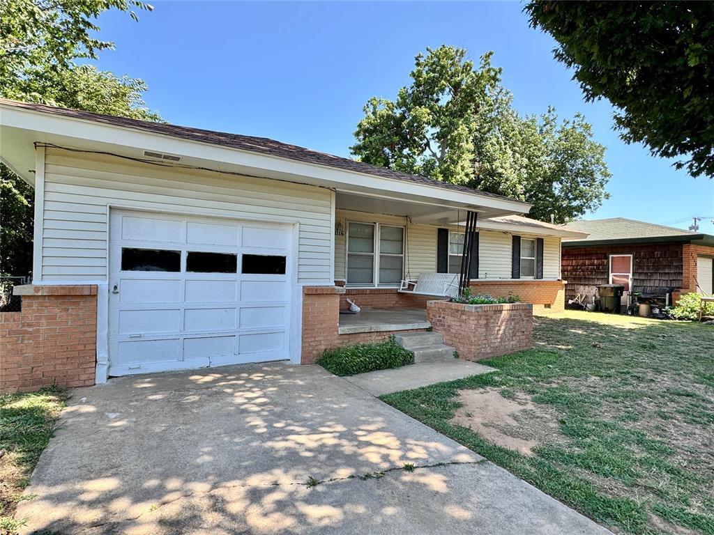 Property Photo: 2116 W Minnesota Avenue OK 73018