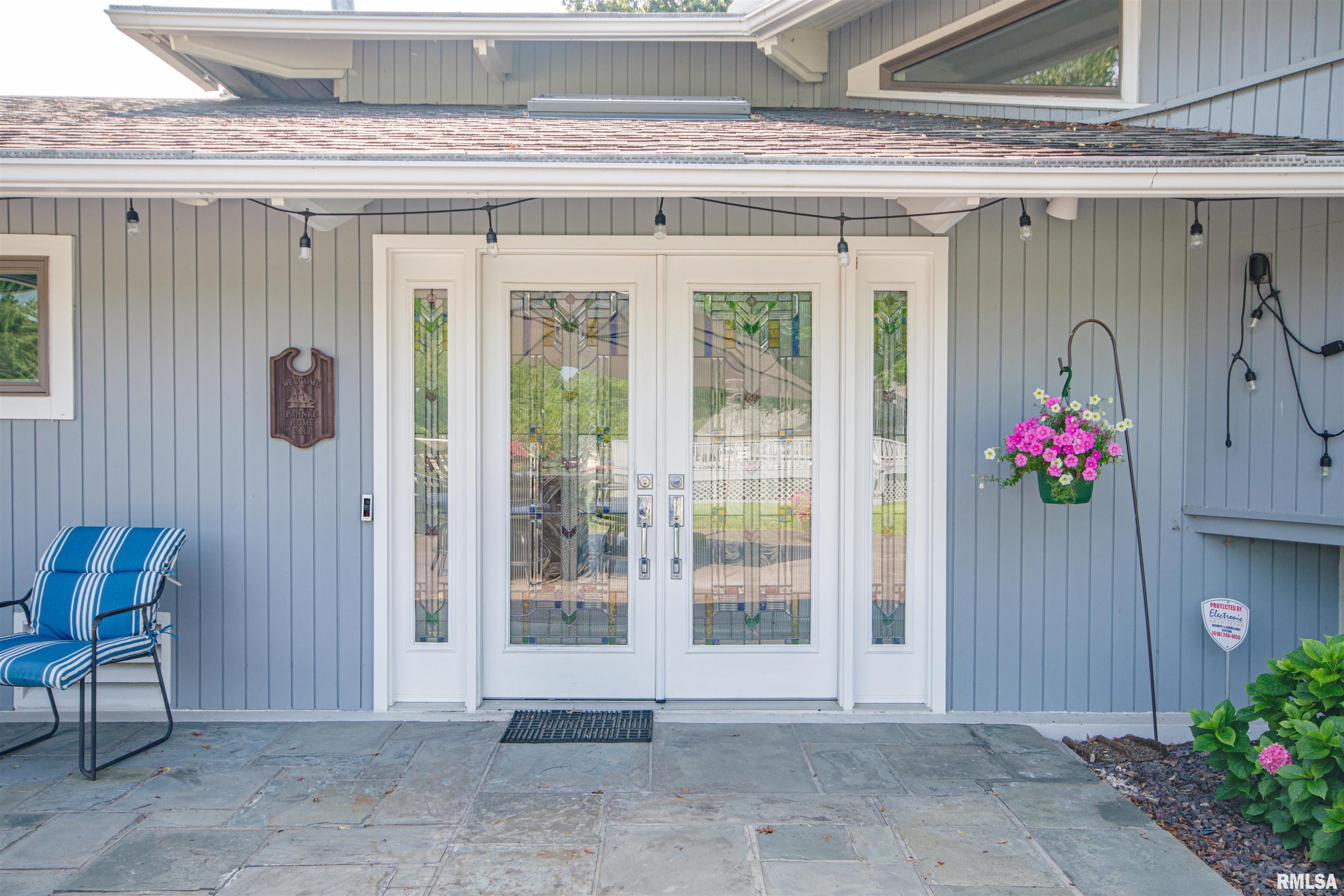 Property Photo: 1114 S Perrine Street IL 62801