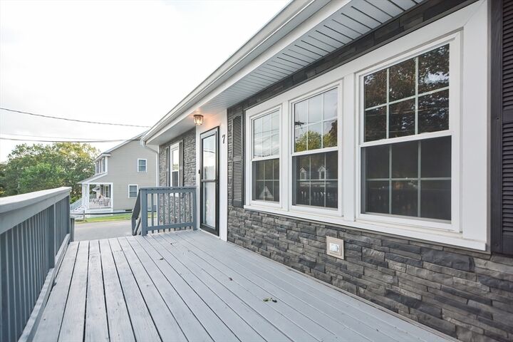 Property Photo:  7 Maple Street  MA 01803 