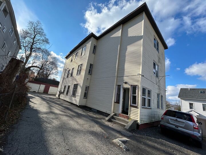 7 Bluff St  Worcester MA 01610 photo