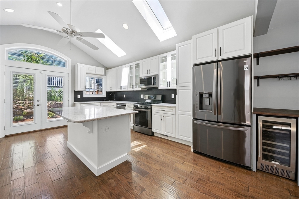 Property Photo:  13 Oak St  MA 01970 
