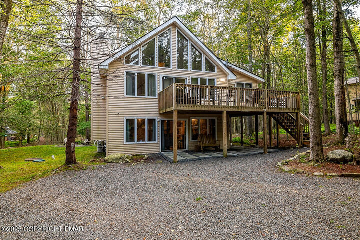 Property Photo:  48 Ridge Road  PA 18424 