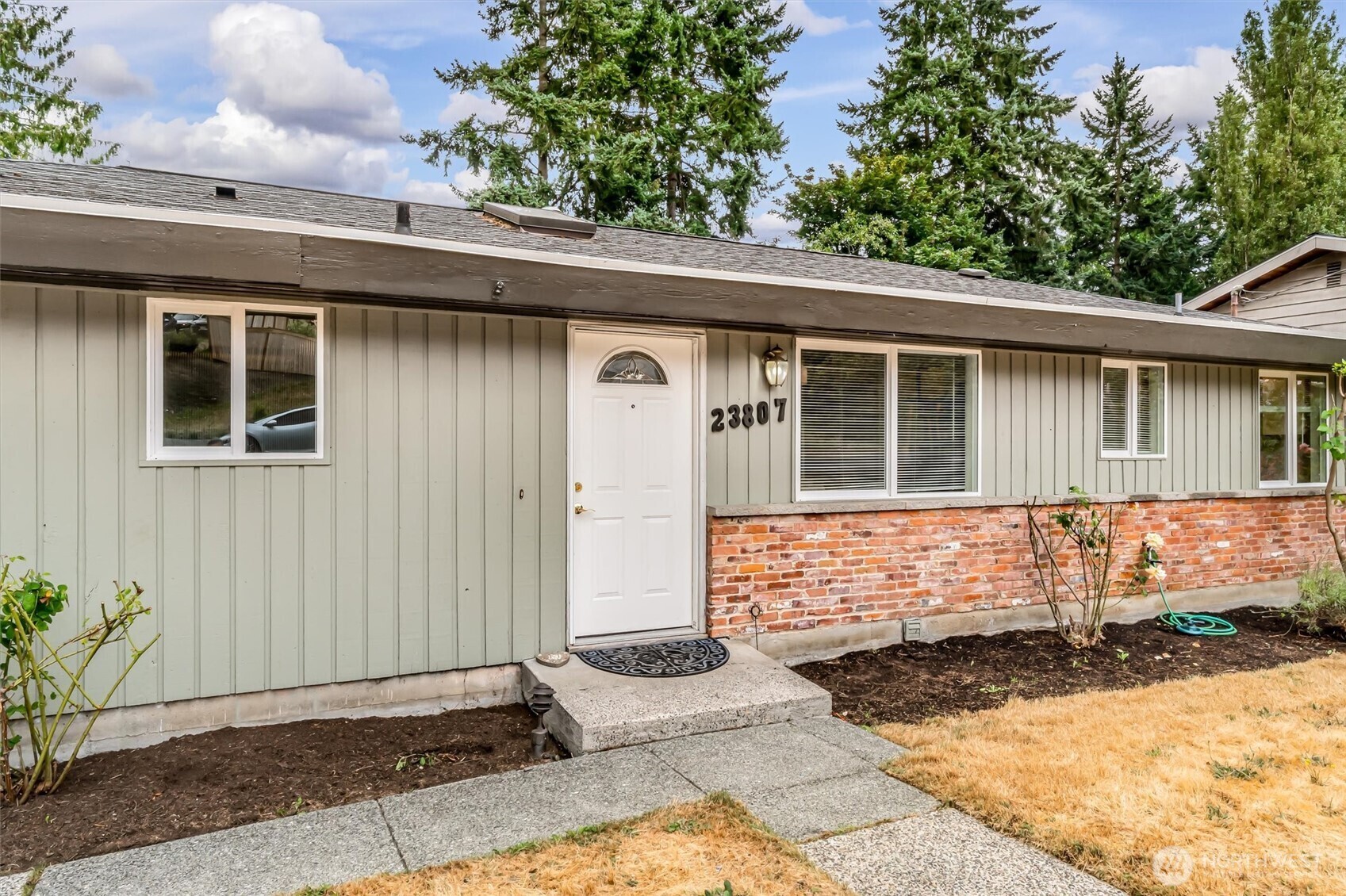 Property Photo: 23807 80th Avenue W WA 98026