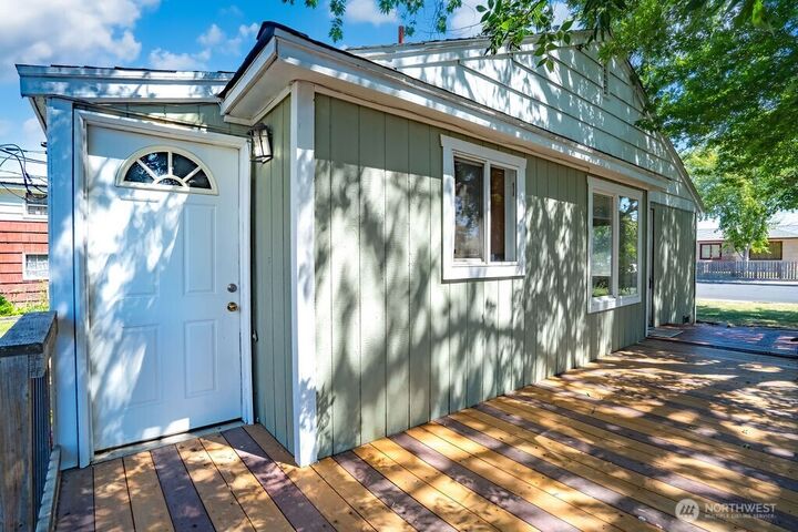 Property Photo:  57 SE G Street  WA 98823 