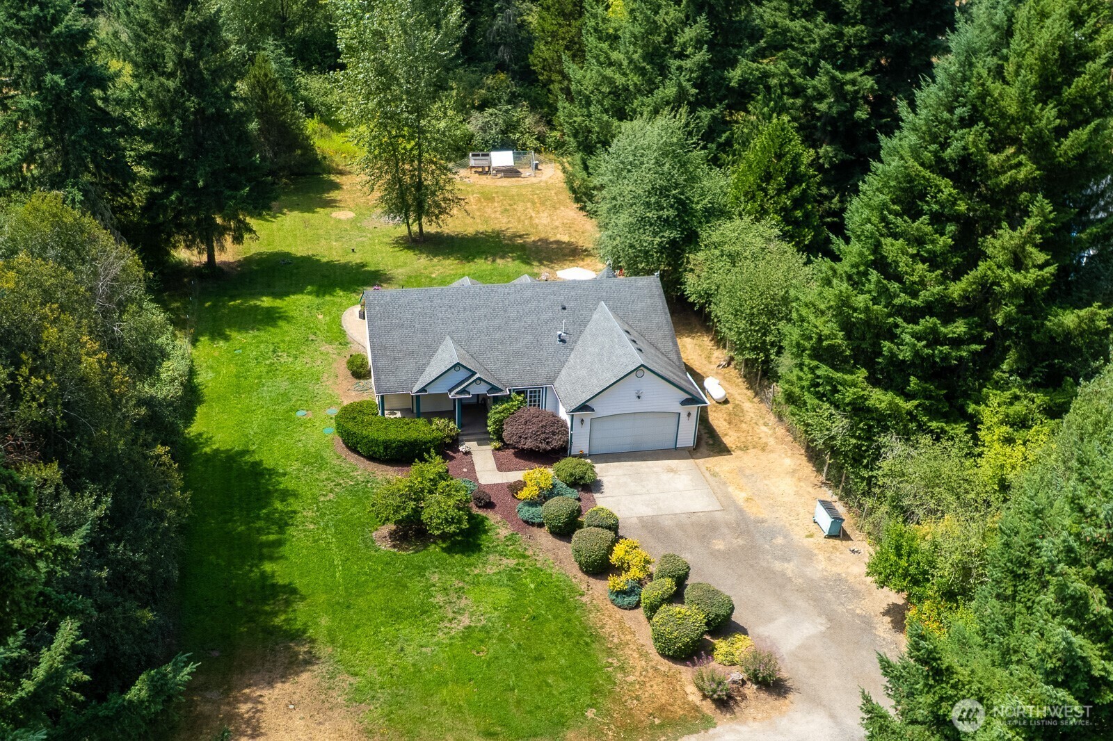 Property Photo: 12425 Zeller Road SE WA 98597