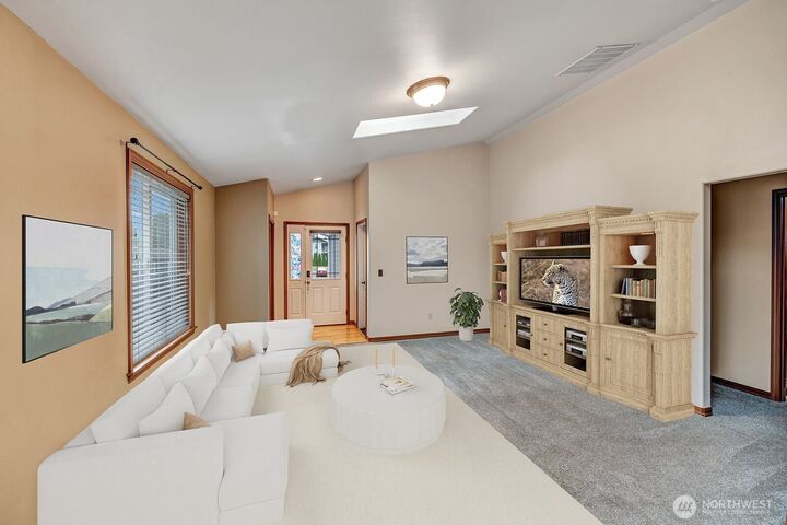 Property Photo: 621 Alexander Street WA 98284