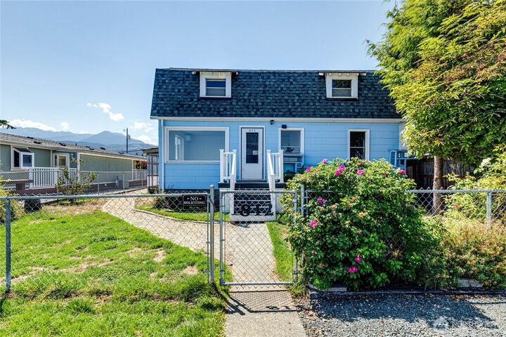 812 W 4th Street  Port Angeles WA 98363 photo