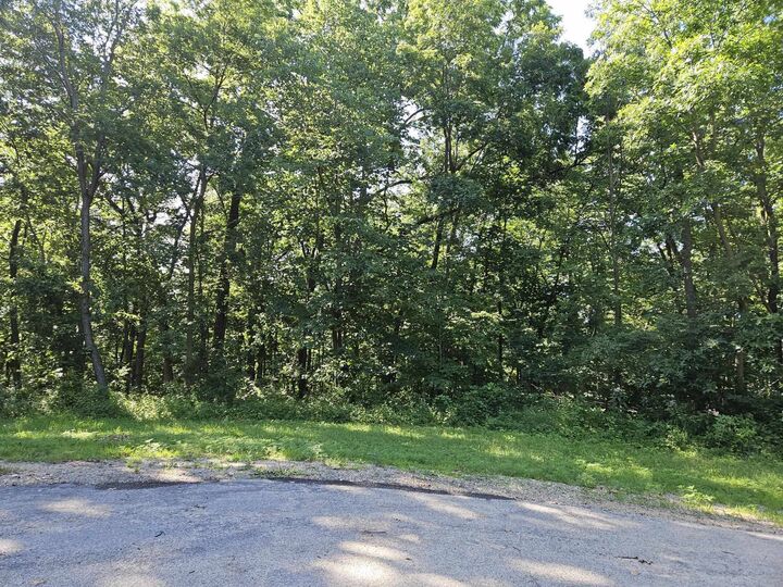 Property Photo: 35 Tamarack Row IL 61036