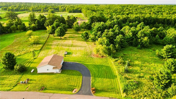 Property Photo:  W9514 Stansbury Road  WI 54745 