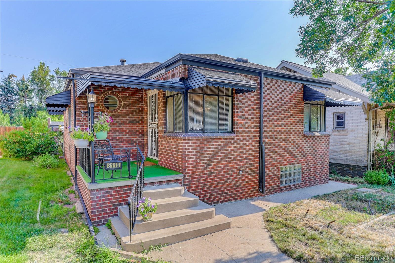 Property Photo:  3119 W 44th Avenue  CO 80211 