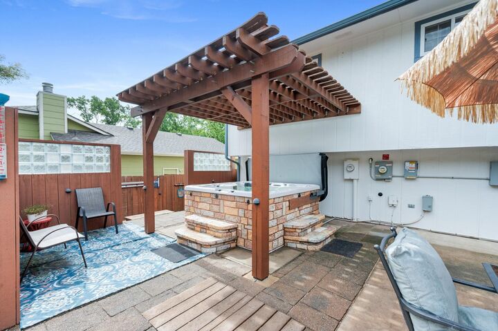 Property Photo: 430 E Birchwood Rd KS 67037-3107