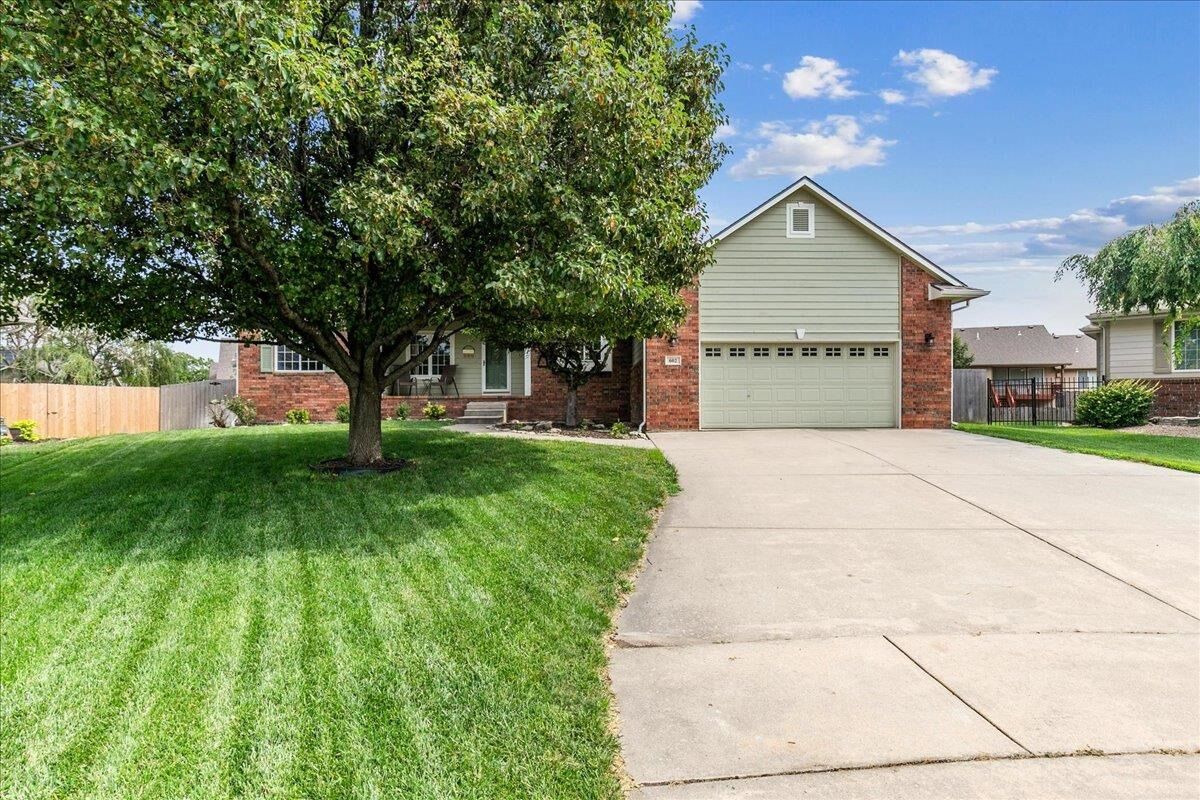 Property Photo:  602 Brentwood Pl  KS 67002 