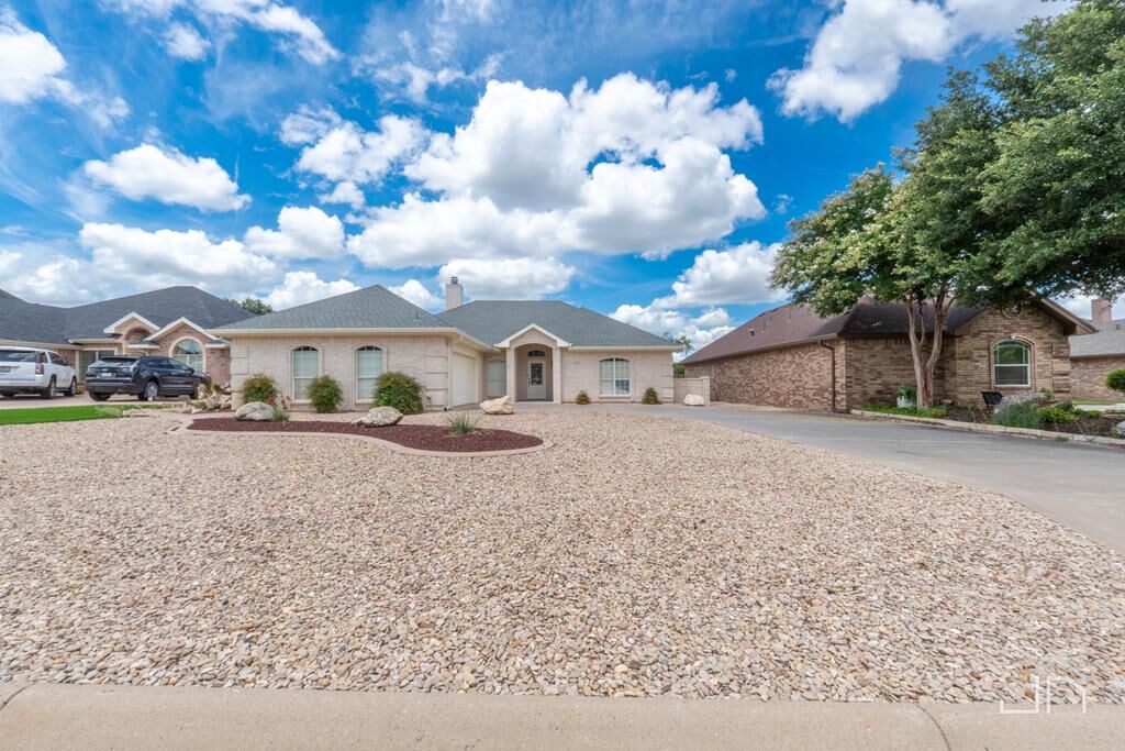 Property Photo:  6014 Warwick Dr  TX 76901 