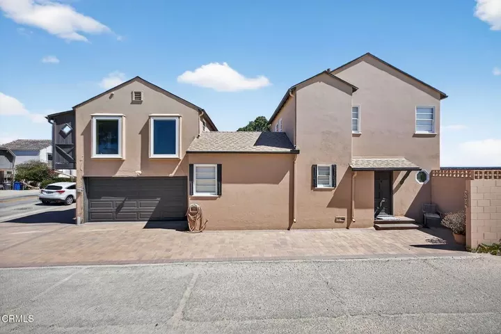 Property Photo:  3025 Ocean Drive  CA 93035 