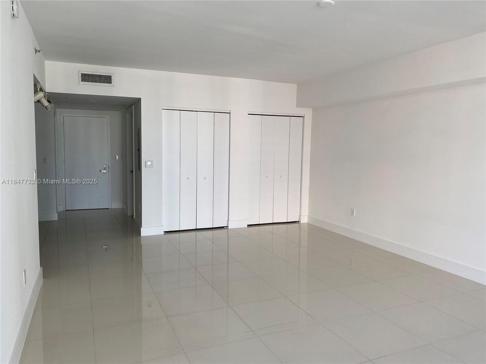 Property Photo: 475 Brickell Ave 2410 FL 33131