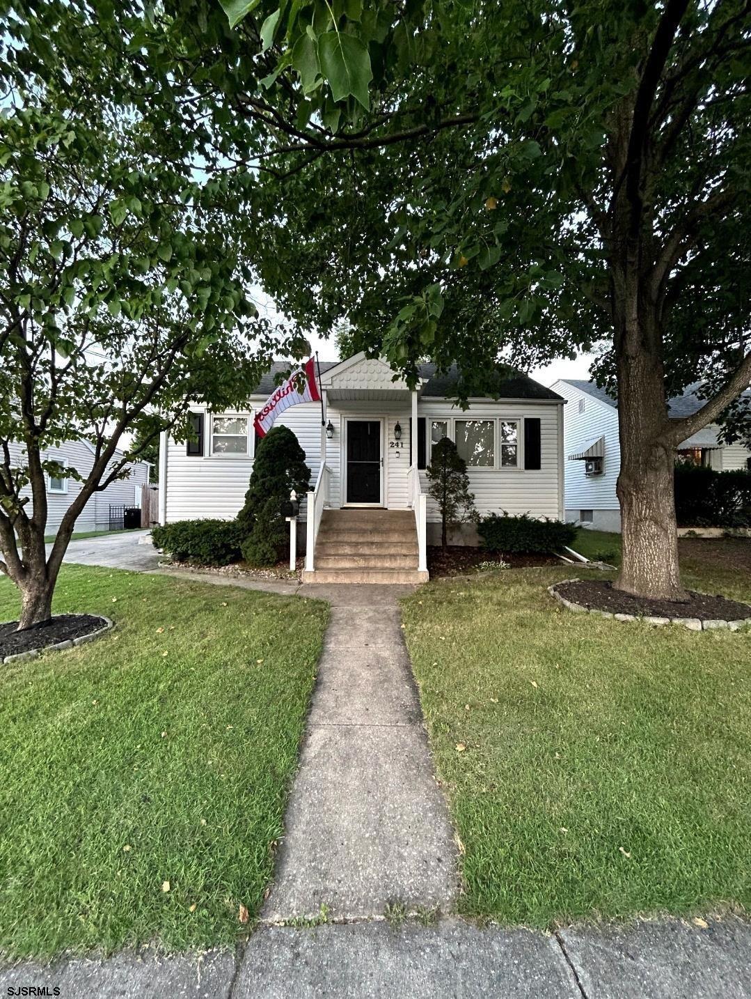Property Photo: 241 Warren Ave Ave NJ 08031