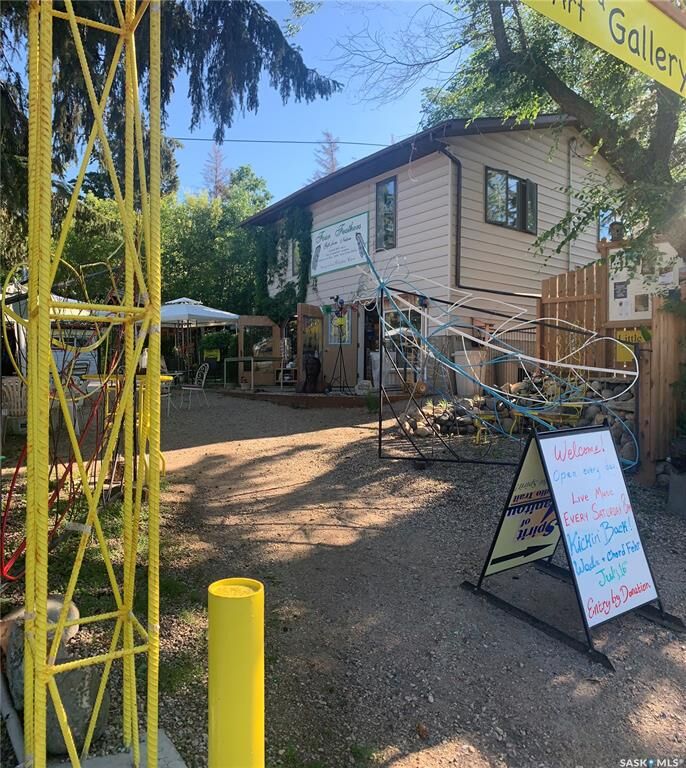 Photo de la propriété: 202-206 Elizabeth Avenue SK S0K 4T1