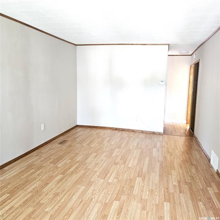 Property Photo: 1419 E Avenue N SK S7L 1T7