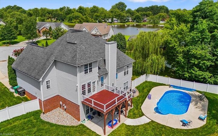 Property Photo: 3942 Huttons Lake Court NC 27265