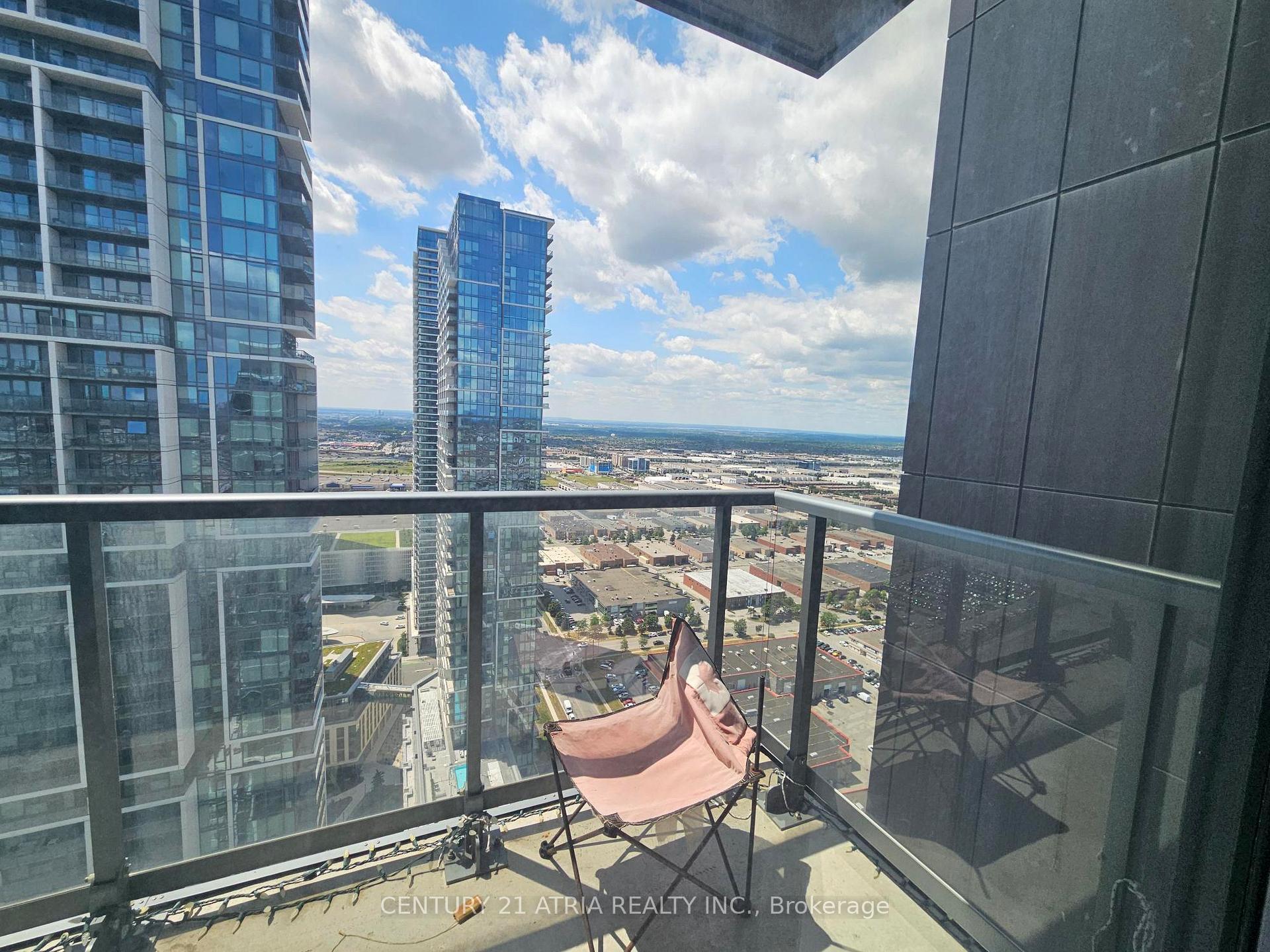 Photo de la propriété:  7895 Jane Street Lph11  ON L4K 0K2 