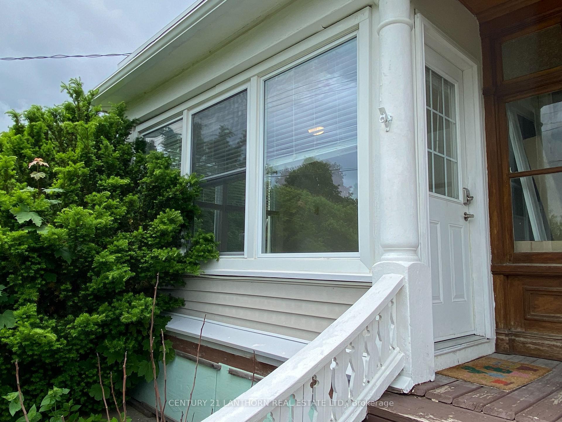 Photo de la propriété:  37 Picton Main Street A  ON K0K 2T0 