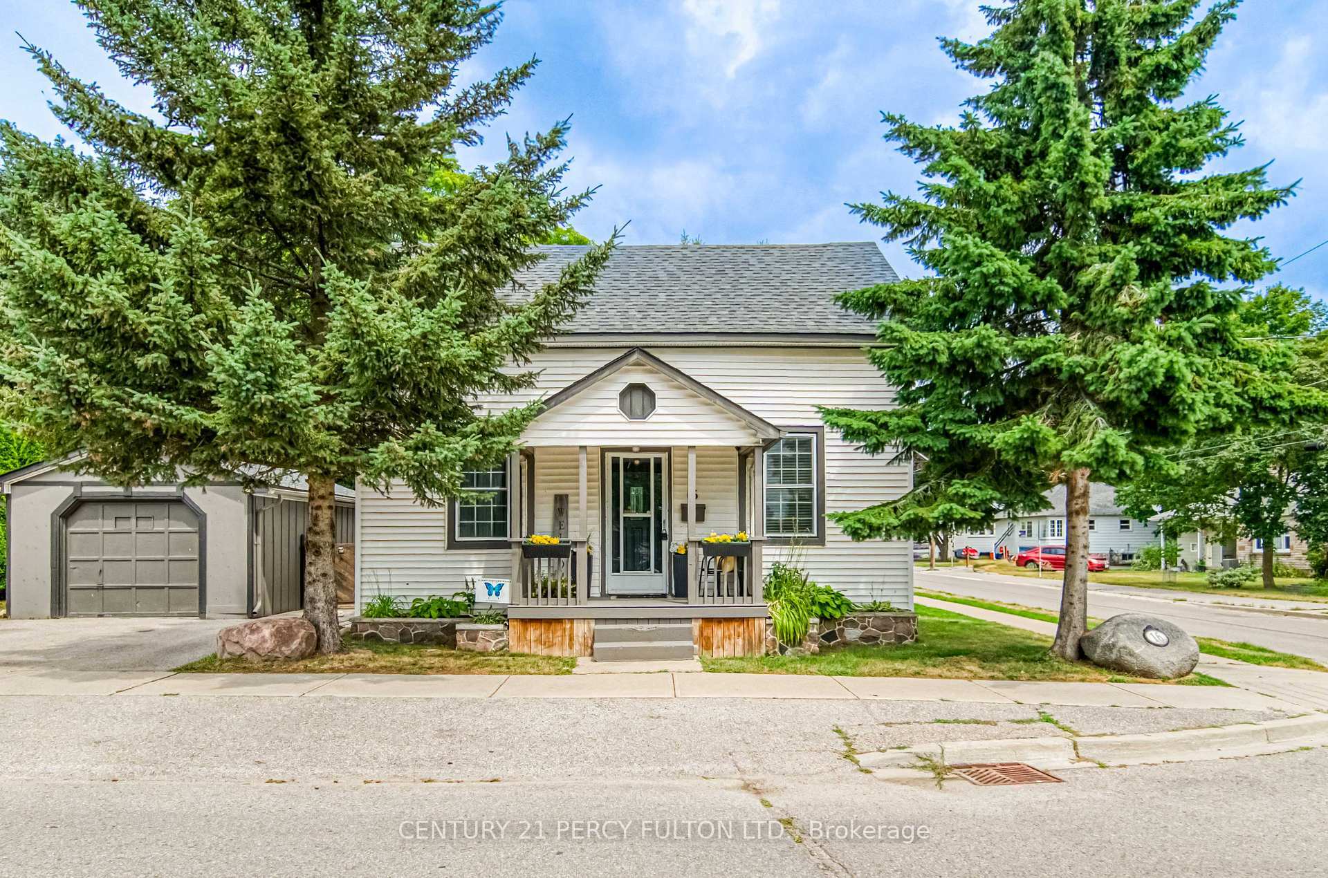 Property Photo: 16 Second Street ON L1C 2B2