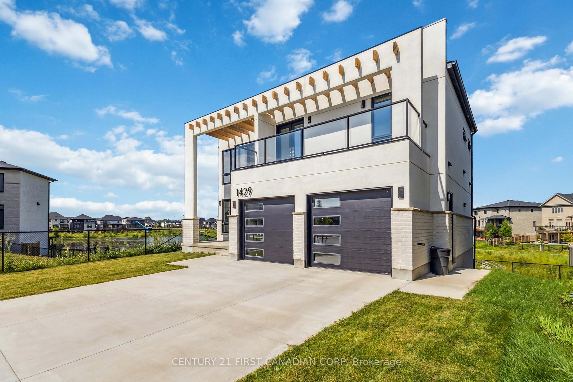 Photo de la propriété: 1429 Medway Park Drive ON N6G 0Z6