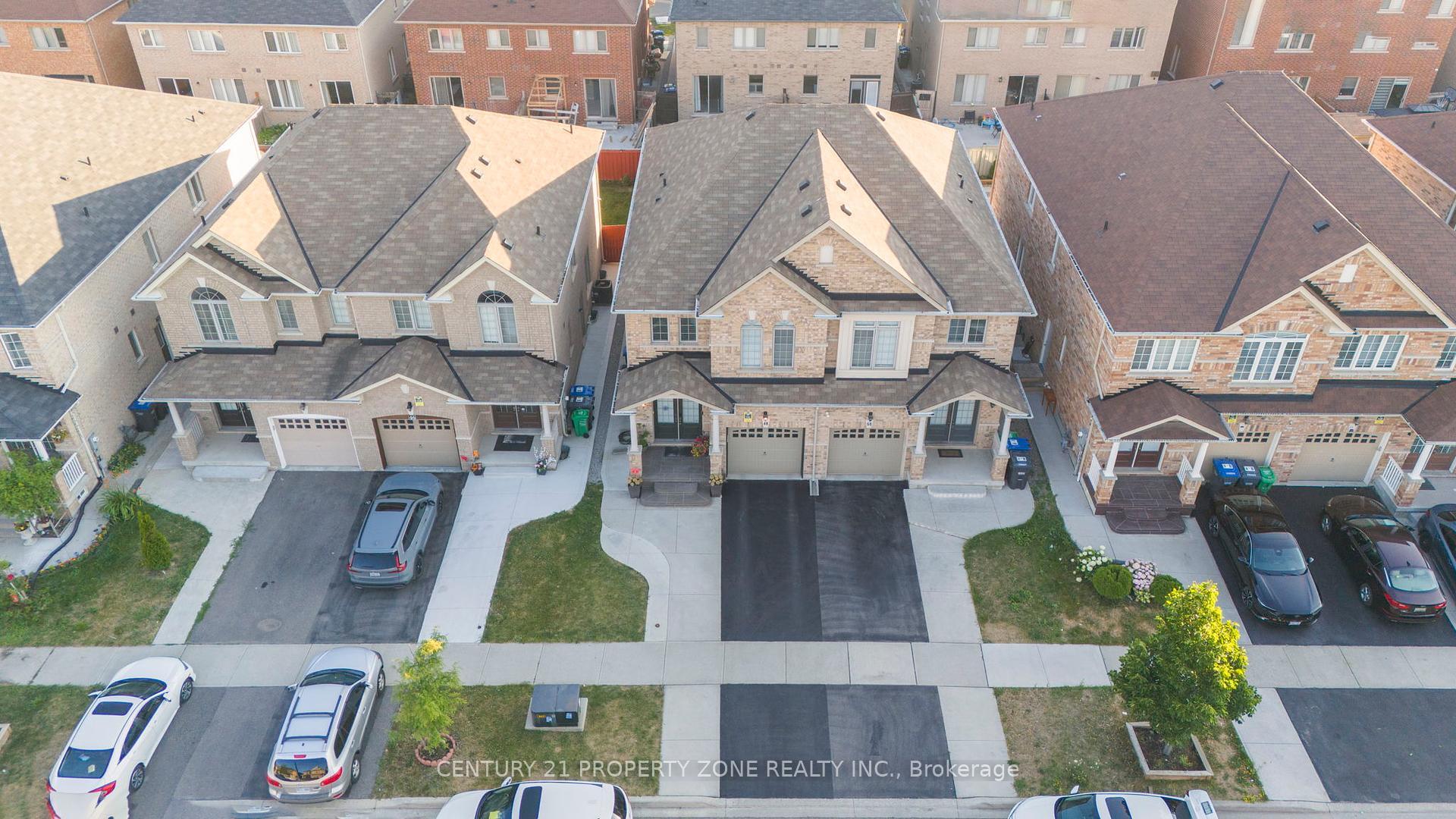 Property Photo: 48 Durango Drive ON L6X 5H3