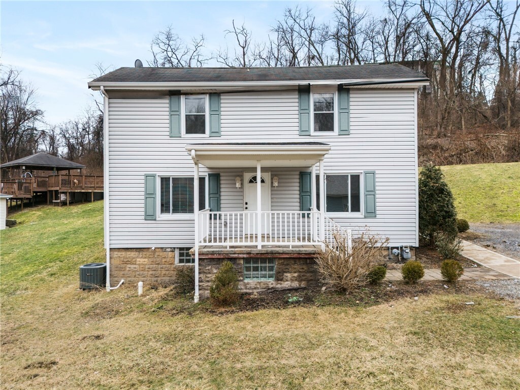 Property Photo:  1028 Moon Run Rd  PA 15136 