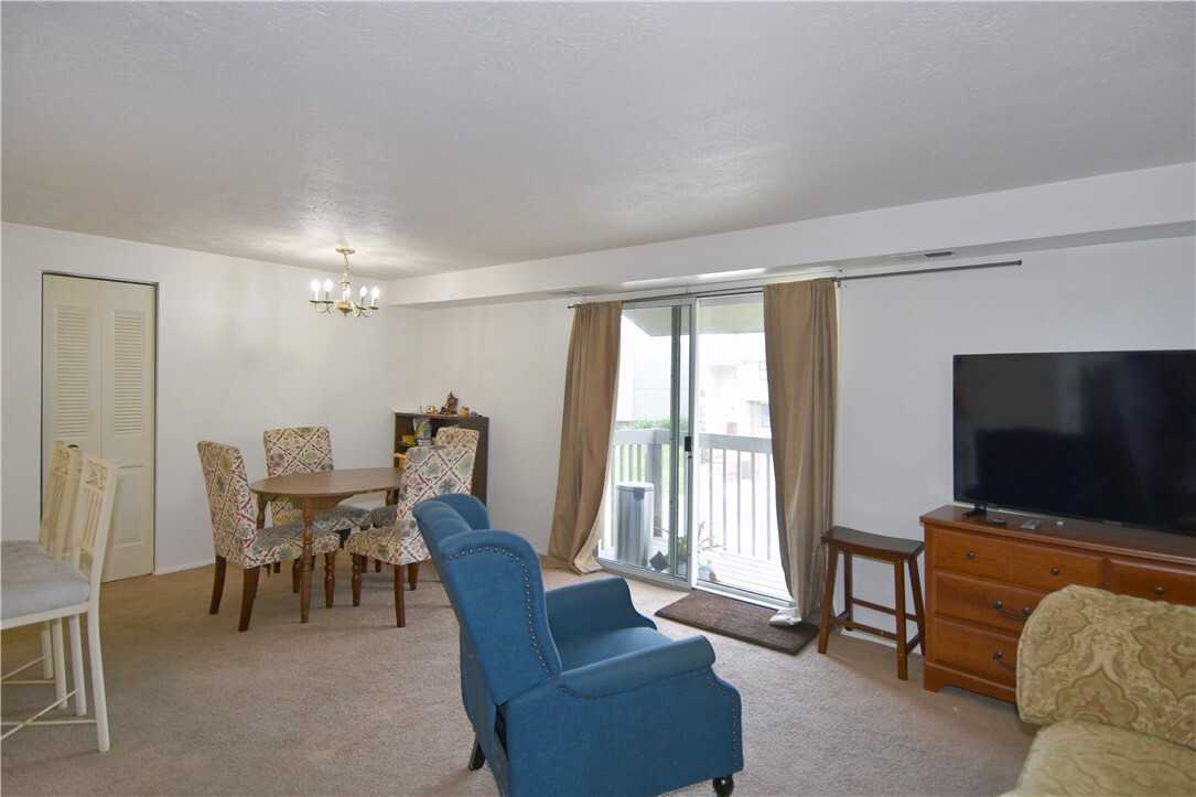 Property Photo: 507 Hunters Path Rd Unit#32 PA 15017