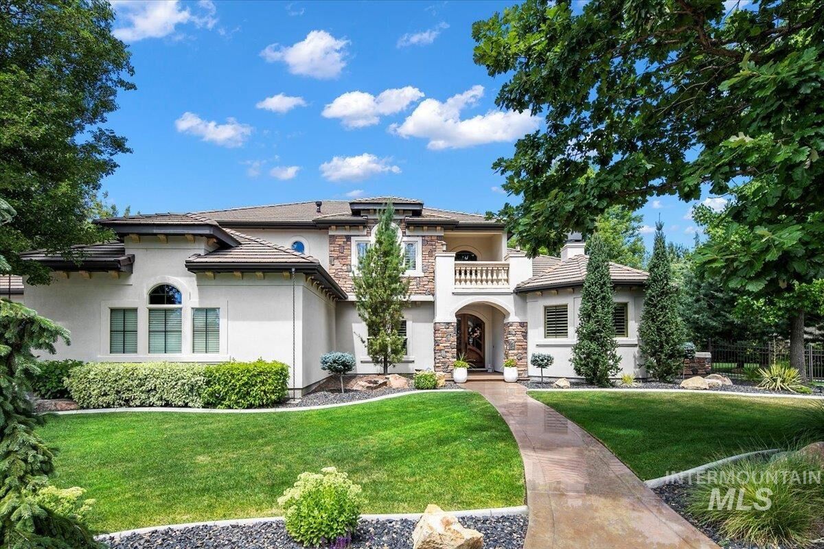 Property Photo:  926 W Sherason Dr.  ID 83616 