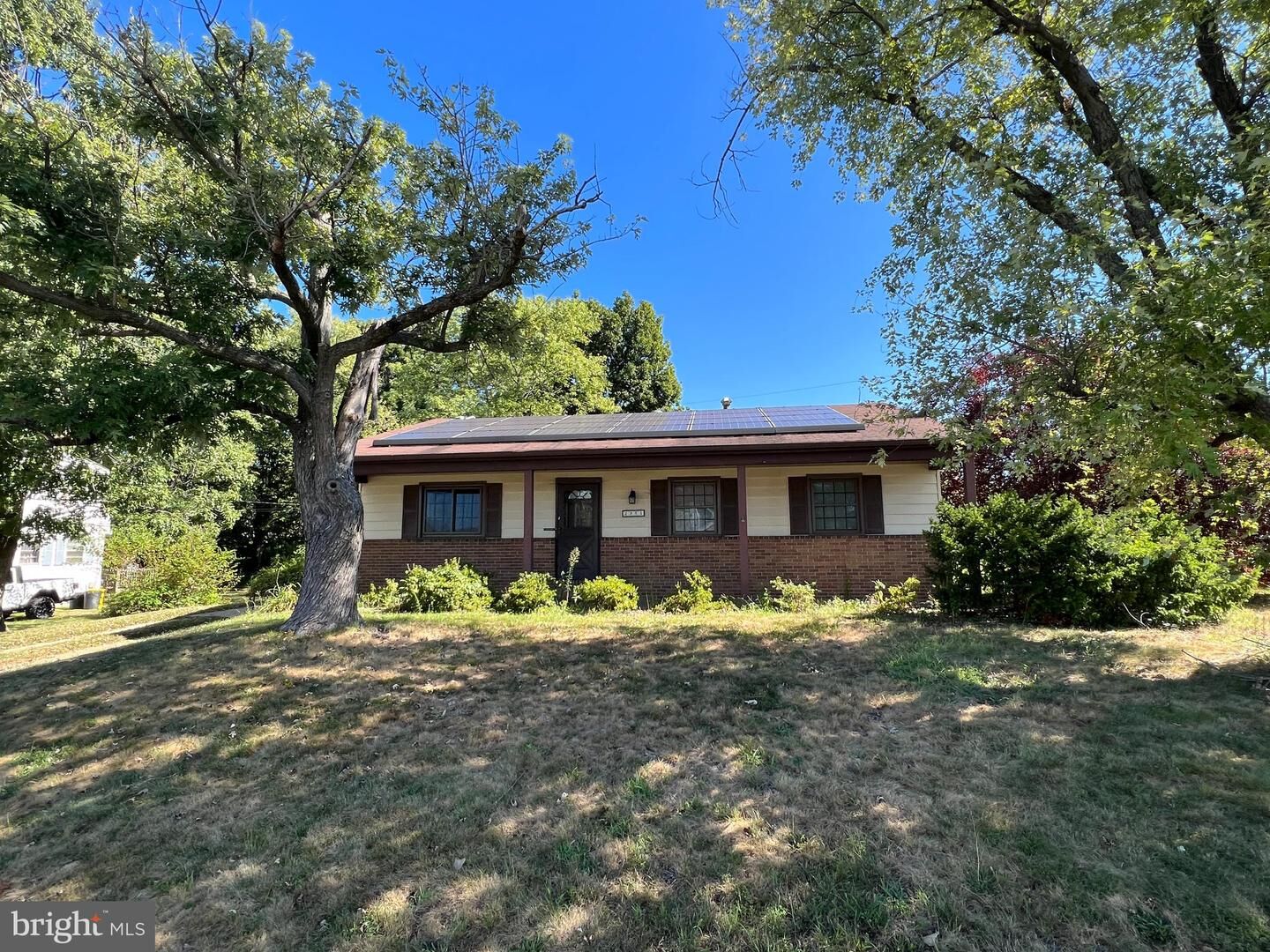 Property Photo: 2354 Hamiltowne Circle MD 21237