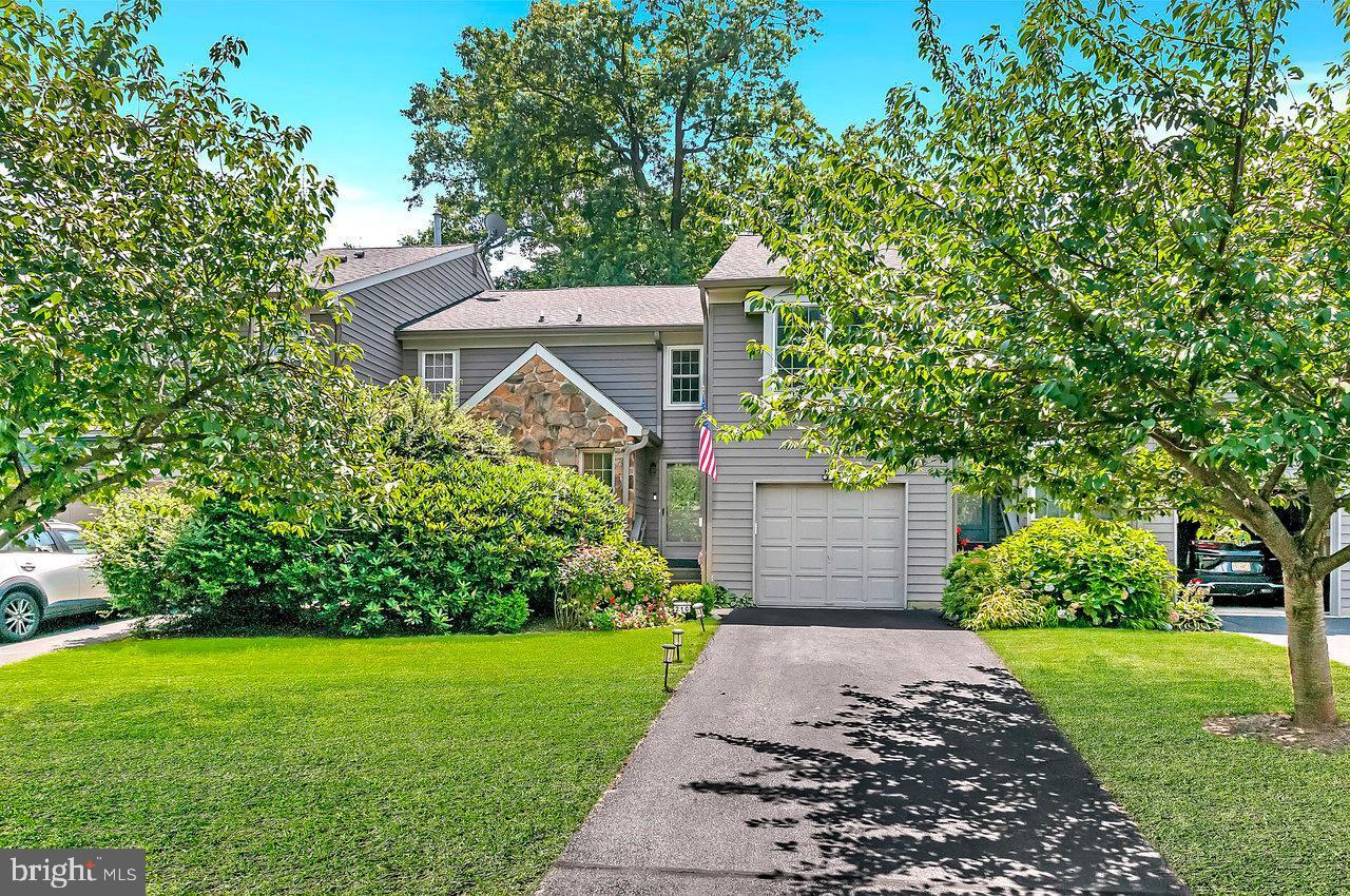 21C Andover Circle  Princeton NJ 08540 photo