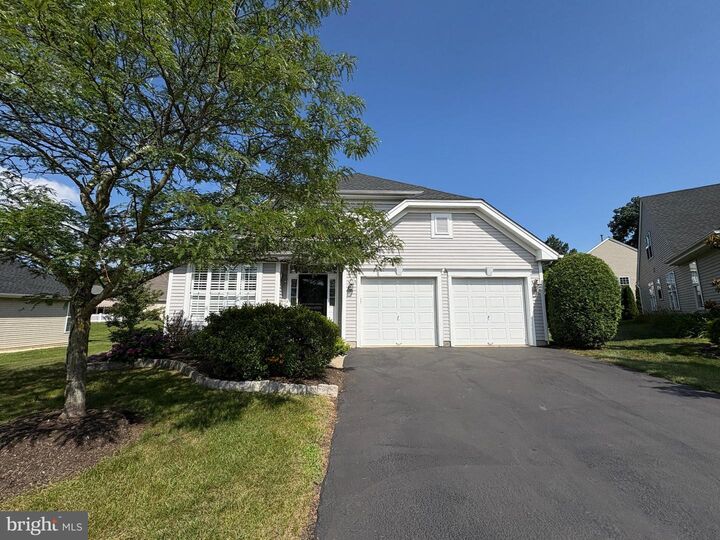 Property Photo: 4 Arbor Court NJ 08505