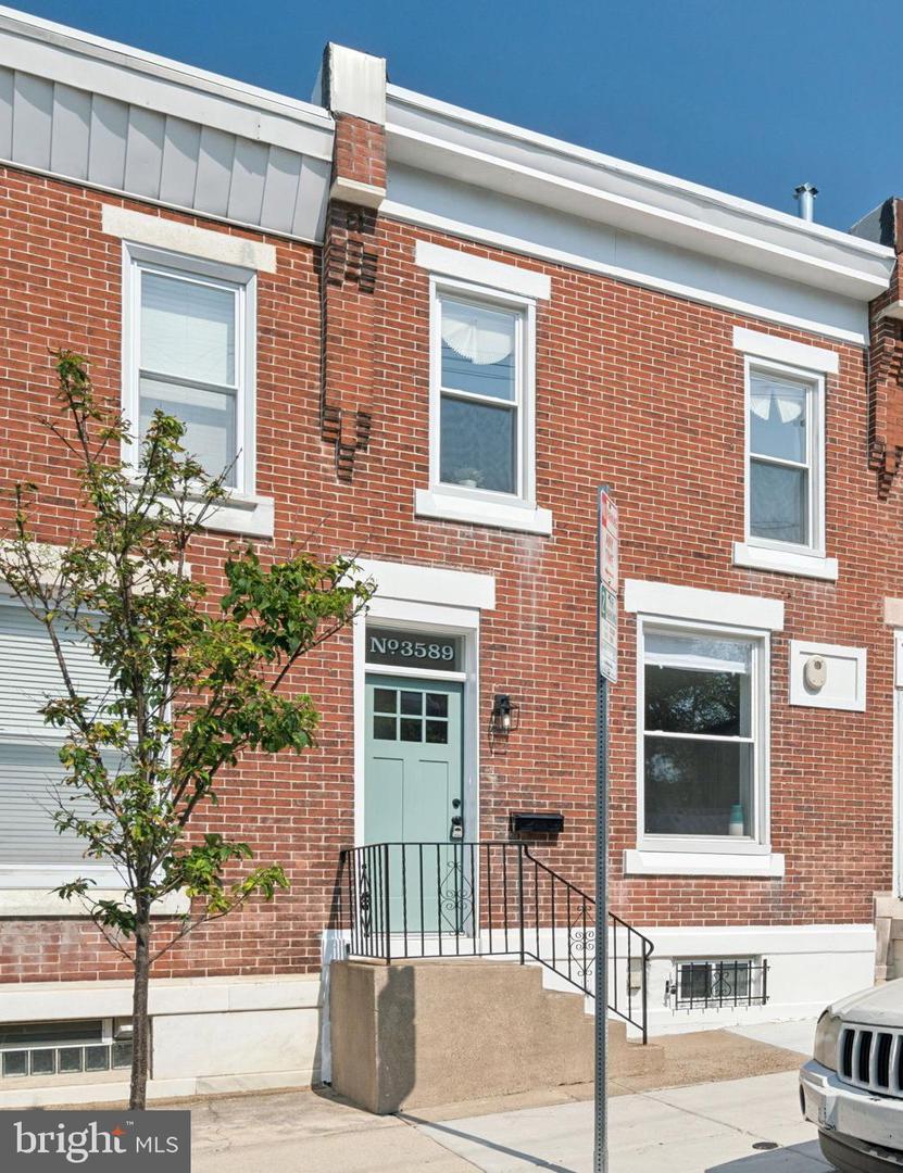 3589 Calumet Street  Philadelphia PA 19129 photo