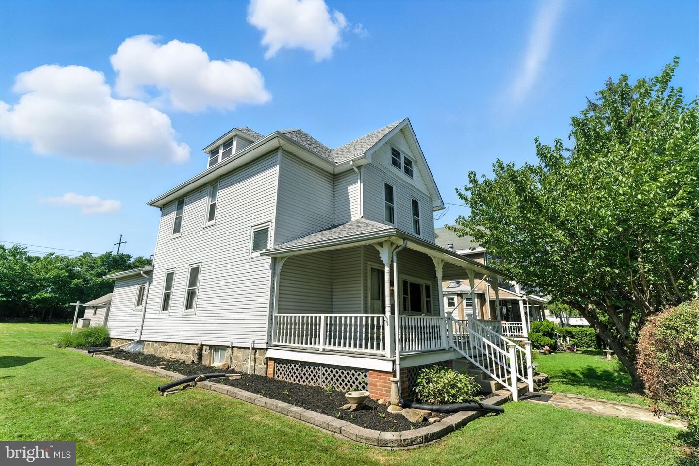 Property Photo:  1000 Elmwood Avenue  PA 19079 