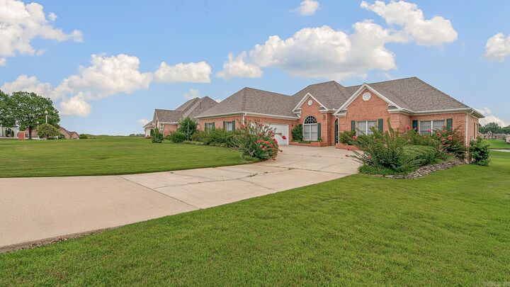 Property Photo: 4213 Sage Meadows Blvd AR 72405