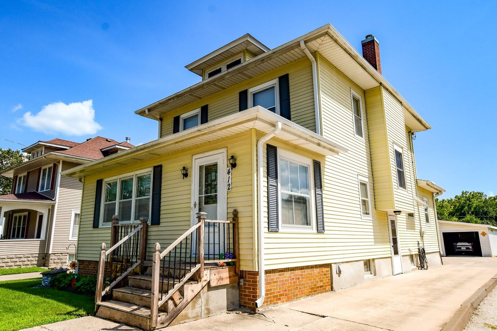 Property Photo: 412 Anderson Street IA 50130