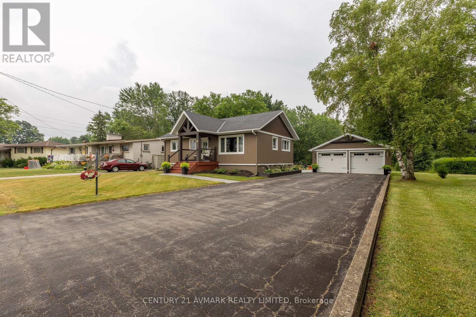 Photo de la propriété:  47 Coronation Drive South  ON L3K 3Z5 