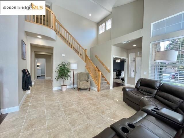 Property Photo: 709 Thompsons Dr CA 94513