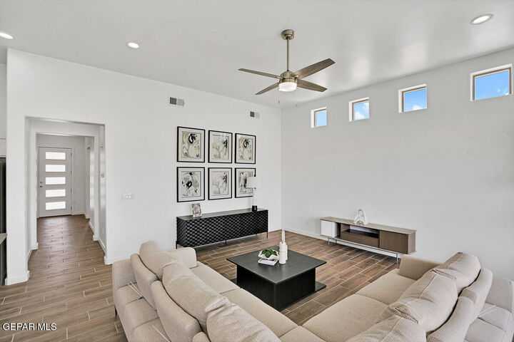 Property Photo: 12812 Fredericksberg Avenue TX 79928