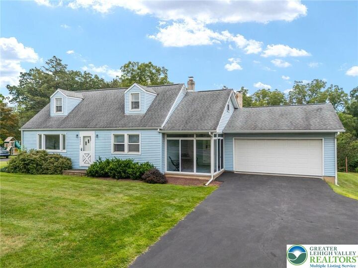 Property Photo:  6950 Kernsville Road  PA 18069 